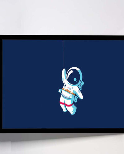 تابلو مدل astronaut hanging on moon کد F-10043